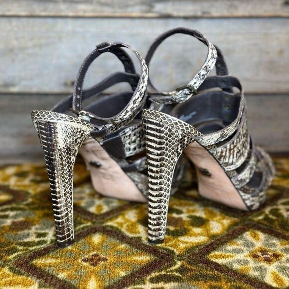 BCBGMaxAzria Black and Beige Snakeskin sz 9 - Picture 5 of 8